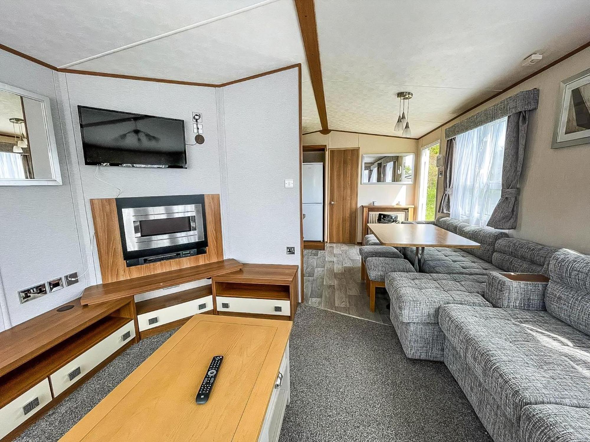 Lovely 8 Berth Caravan At Sunnydale In Lincolnshire Ref 35239S 劳斯 外观 照片